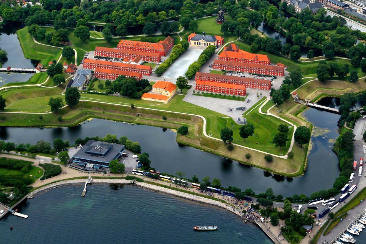 Spacious Tivoli Gardens W 3 Bedrooms Appartement Kopenhagen
